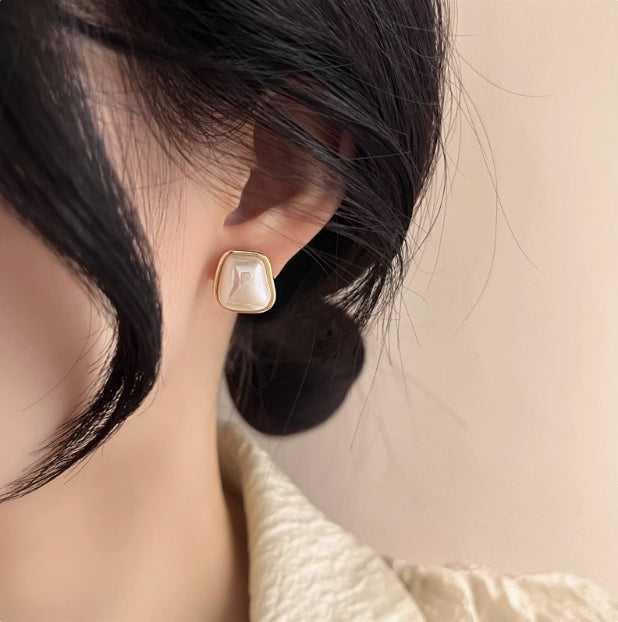 French Square Pearl Stud Earrings