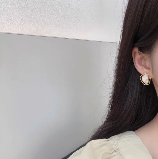Korean Inspired Minimalist Geometric Shell Earrings