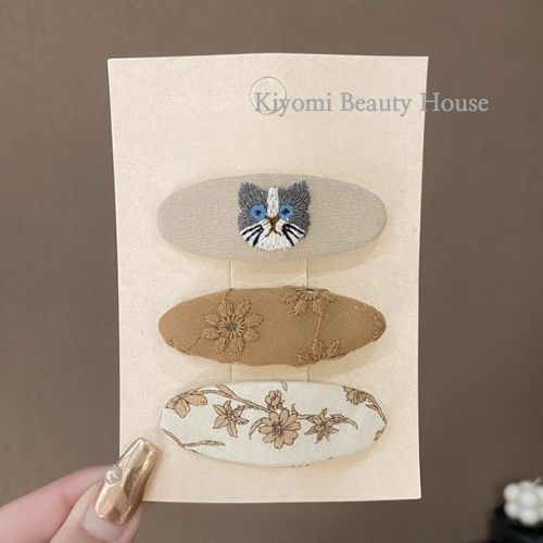Cute Embroidered Cat & Flower BB Clip