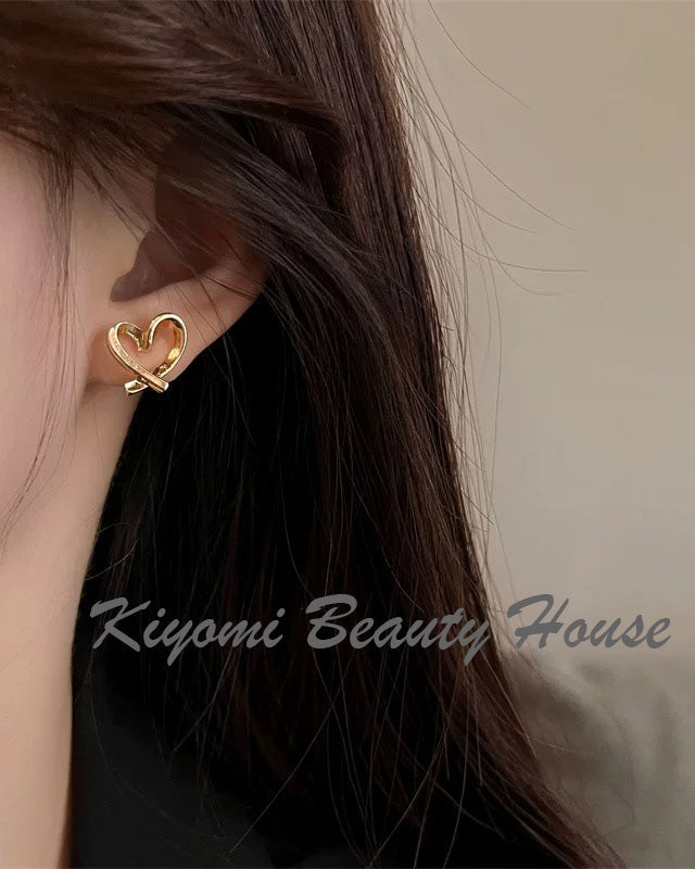 Fashionable Heart Shaped Stud Earrings