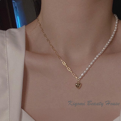 Asymmetric Natural Freshwater Pearl Clavicle Necklace