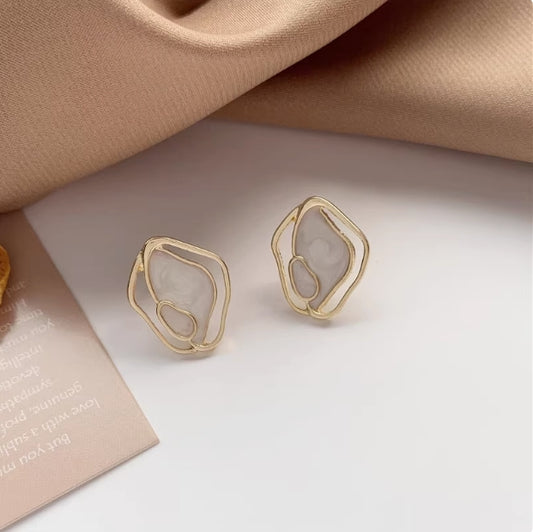 Korean Inspired Minimalist Geometric Shell Earrings
