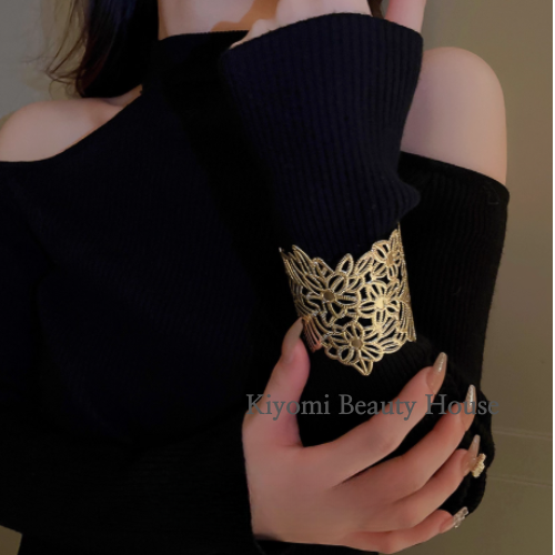 Hollow Floral Cuff Bracelet