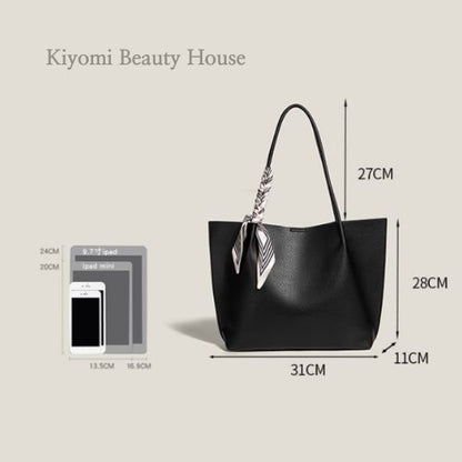 The Classic Soft Tote – Minimalist Design, Maximum Space
