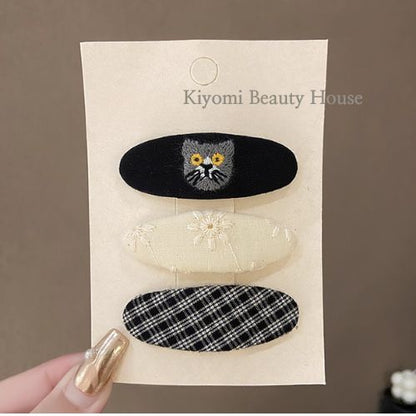 Cute Embroidered Cat & Flower BB Clip