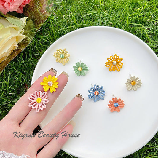 Candy color Daisy Earrings
