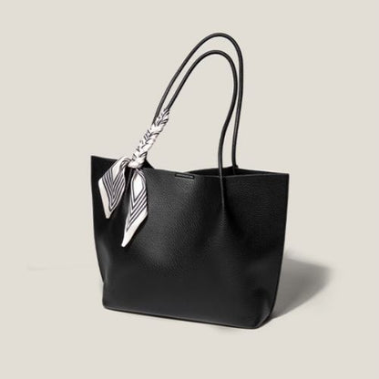 The Classic Soft Tote – Minimalist Design, Maximum Space