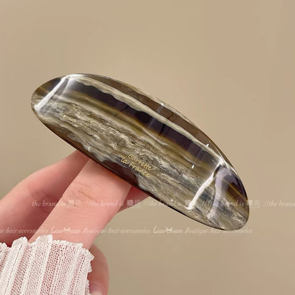 Minimalist oval hair clip