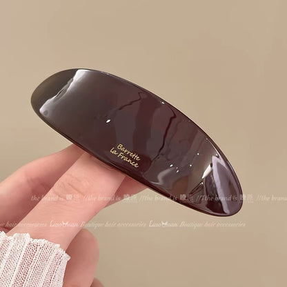 Minimalist oval hair clip