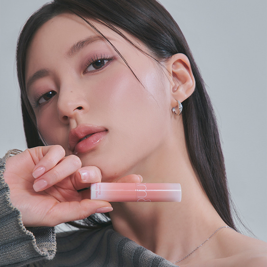 ROMAND Glasting Melting Balm: Dusty on the Nude